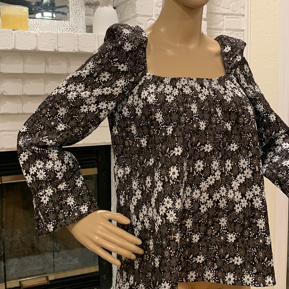 Tuckernuck Floral Jacquard Top XS